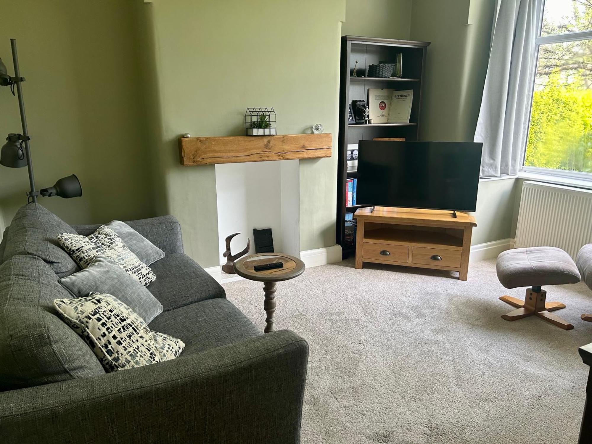 Lovely, Large Double Bedroom With Park View In Home Hazel Grove Esterno foto