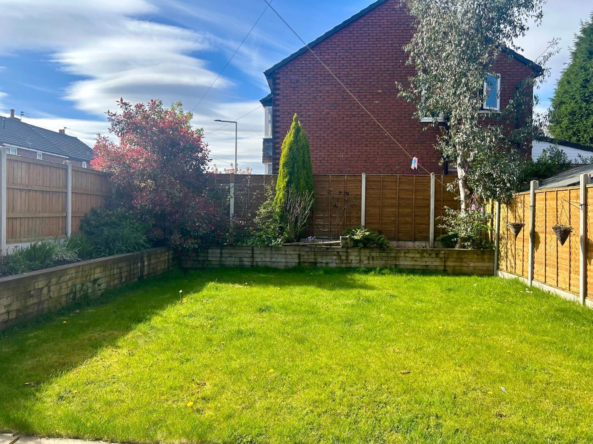 Lovely, Large Double Bedroom With Park View In Home Hazel Grove Esterno foto